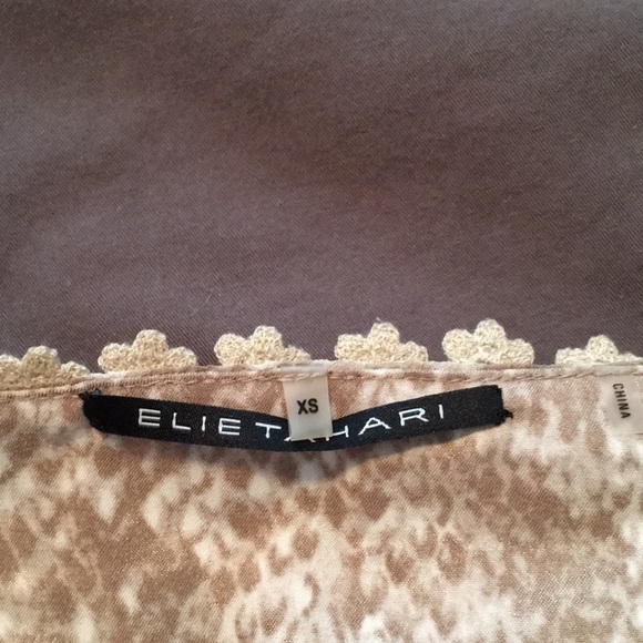 NWOT - 100% Silk Elie Tahari Top - Picture 7 of 12